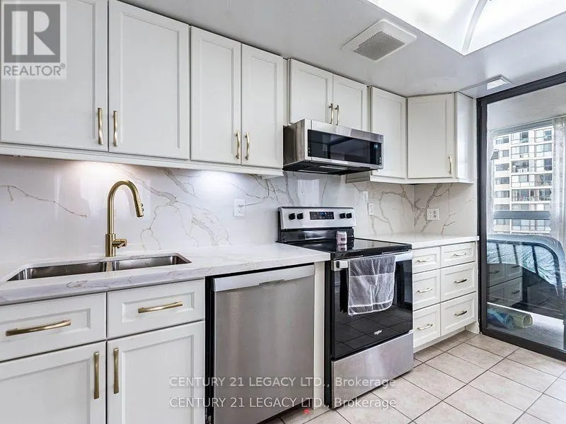 1402 - 8 LISA STREET E
