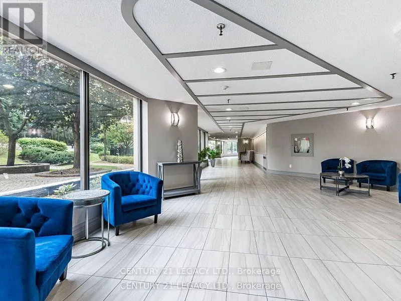 1402 - 8 LISA STREET E