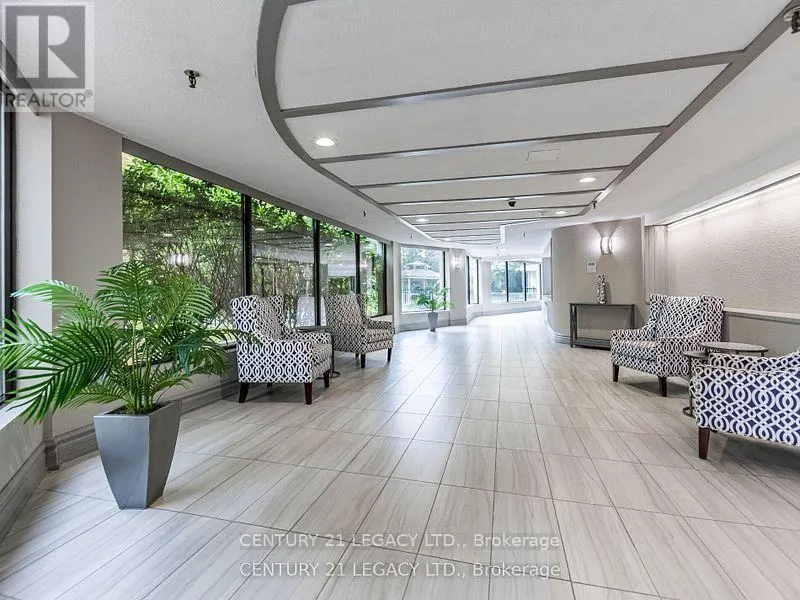 1402 - 8 LISA STREET E
