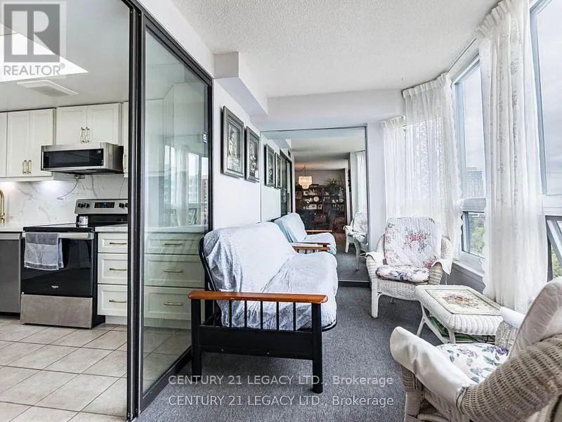 1402 - 8 LISA STREET E