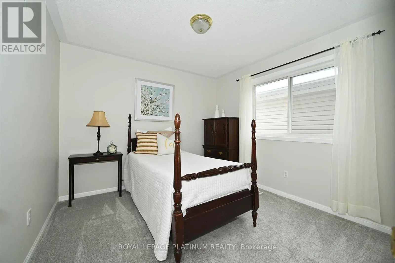 21 VISTA GREEN CRESCENT