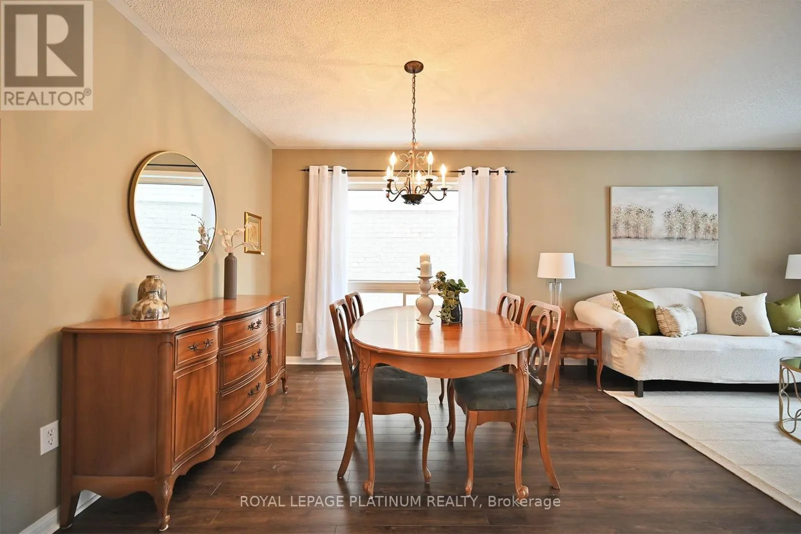 21 VISTA GREEN CRESCENT