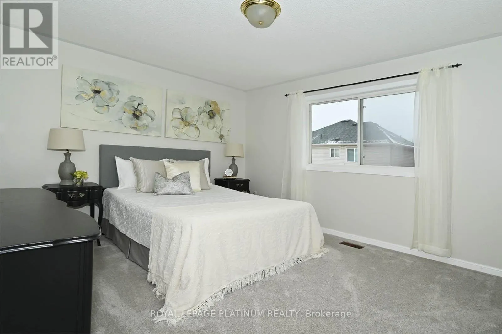 21 VISTA GREEN CRESCENT