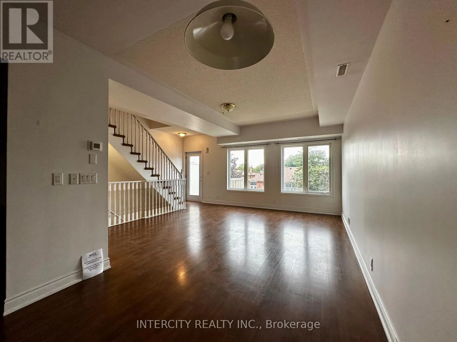 206 - 25 RICHGROVE DRIVE