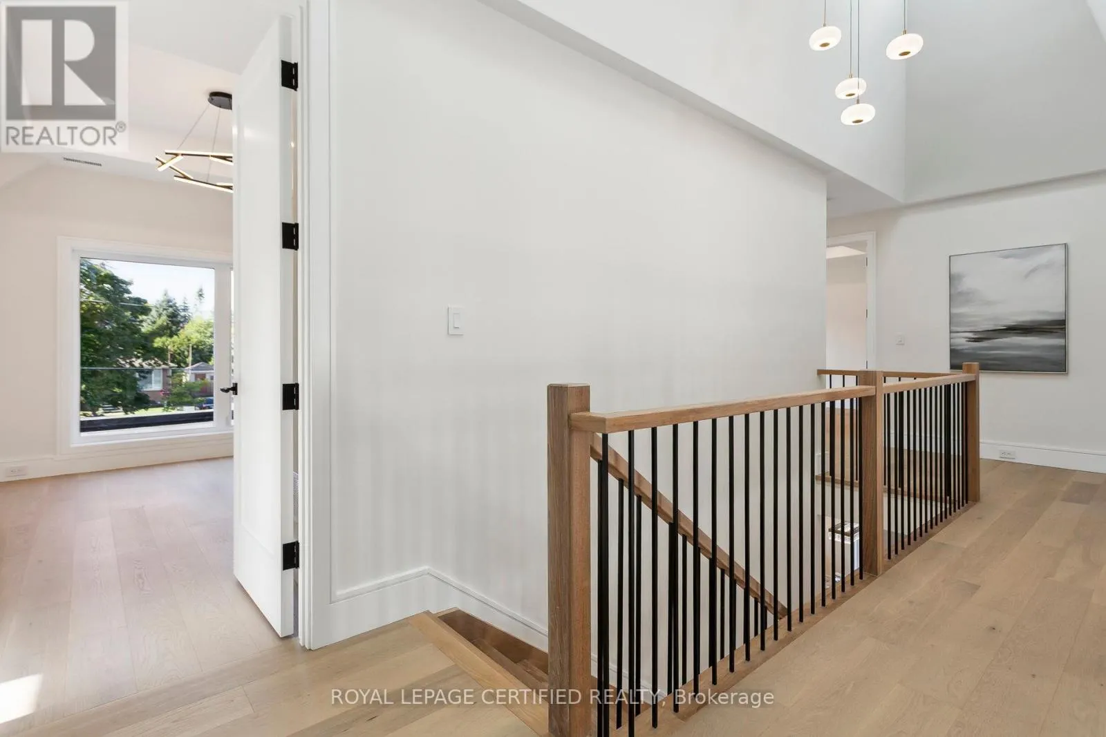 2082 BRIDGE ROAD