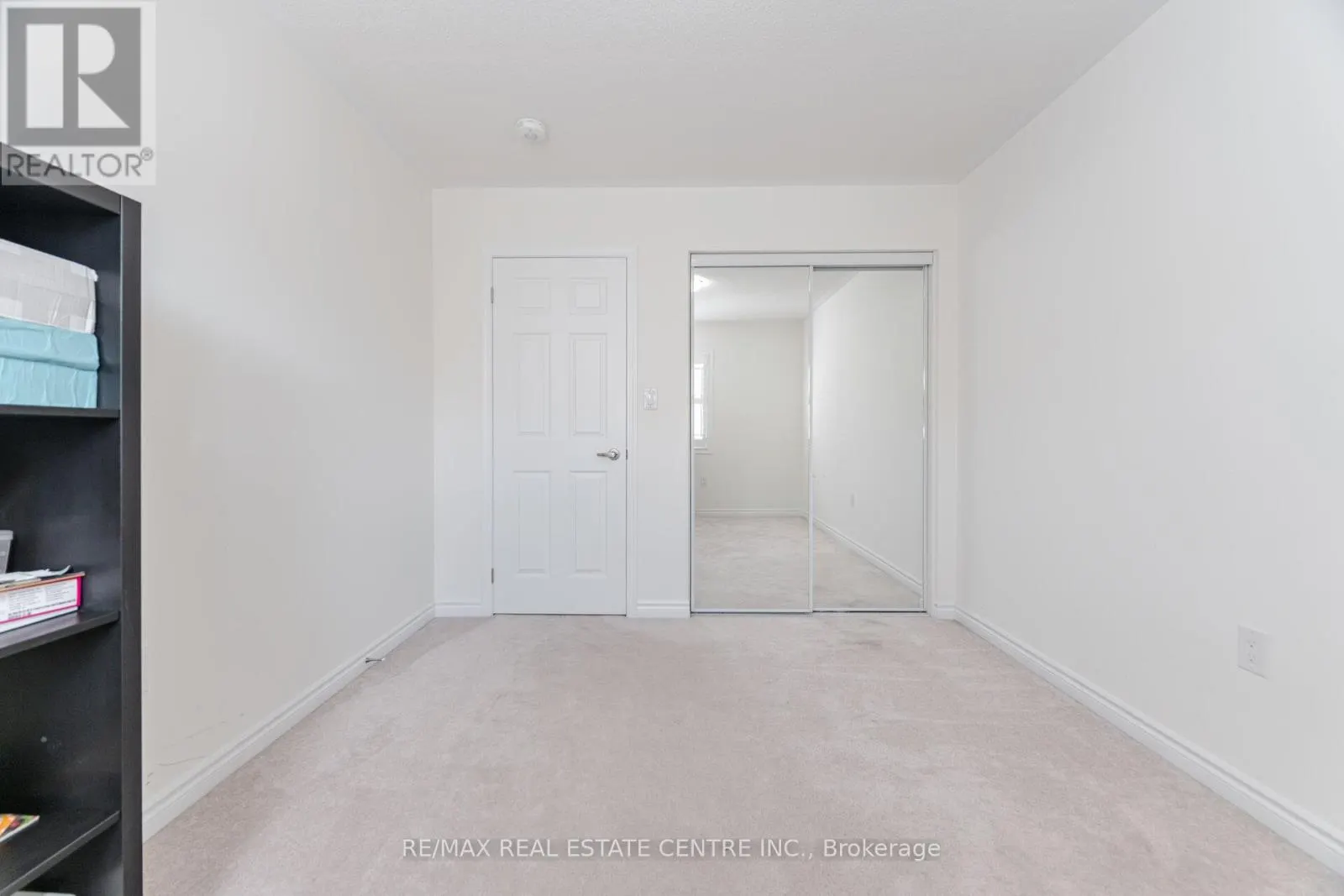28 - 975 WHITLOCK AVENUE
