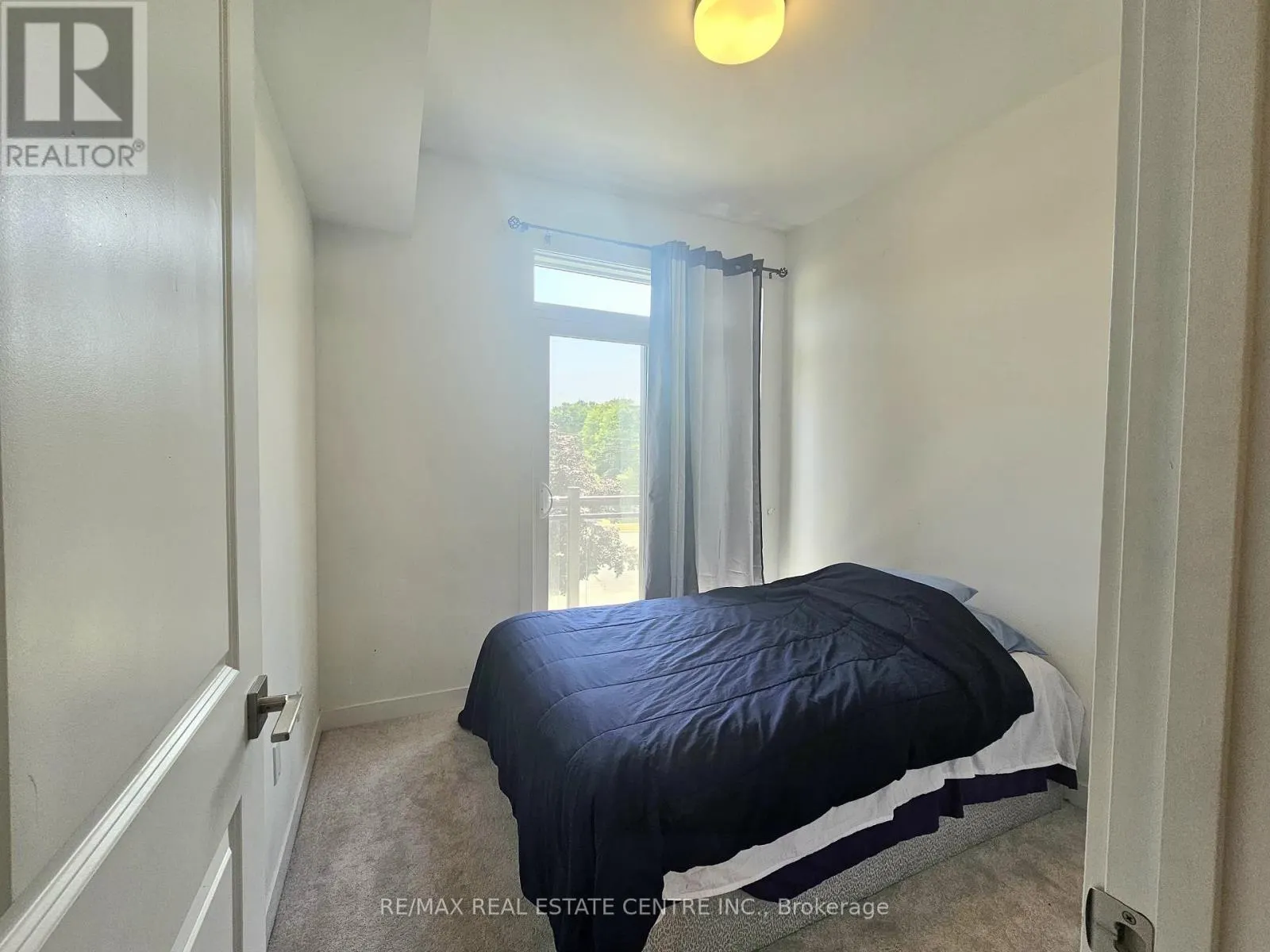 7 - 4017 HICKORY DRIVE