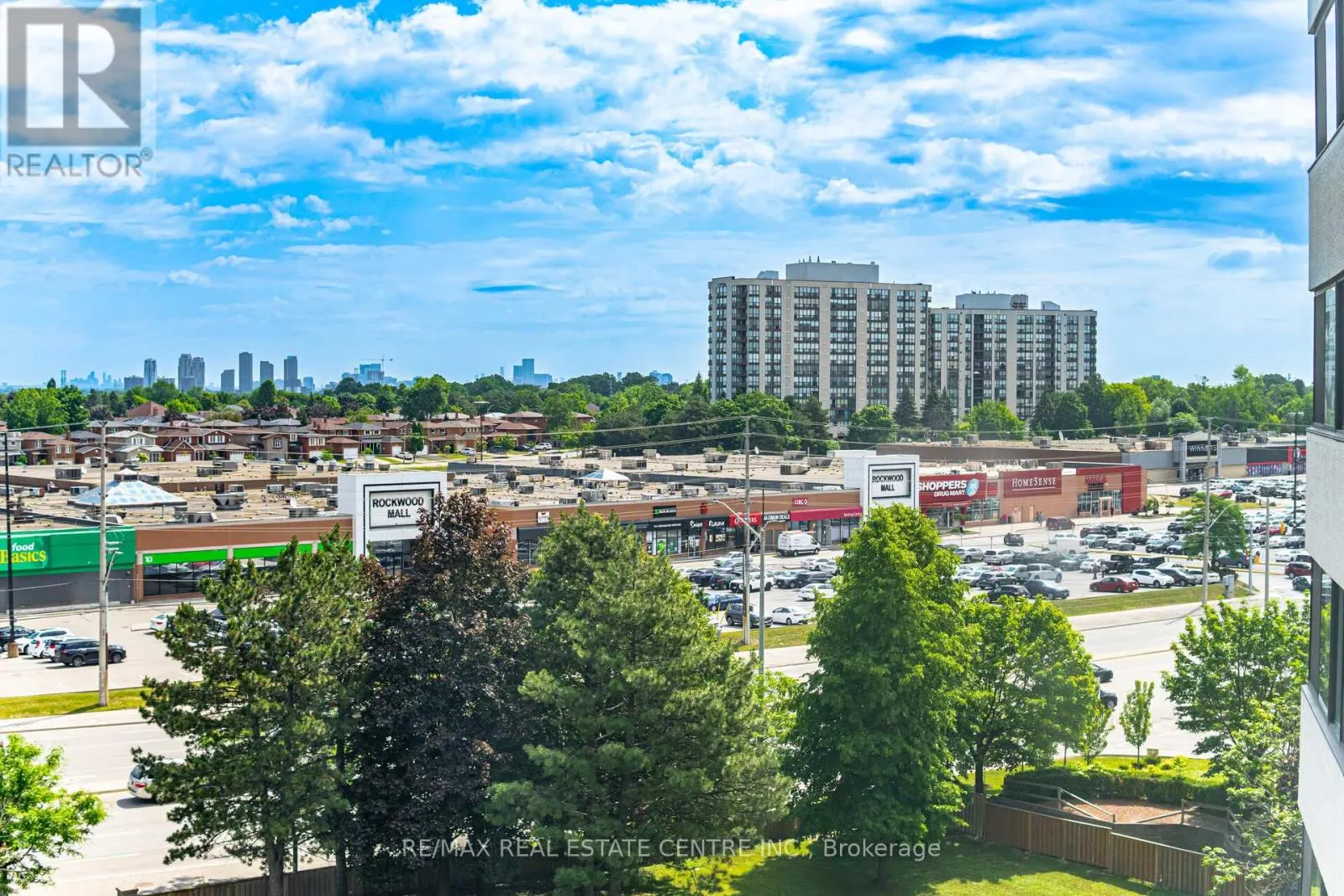705 - 1360 RATHBURN ROAD E