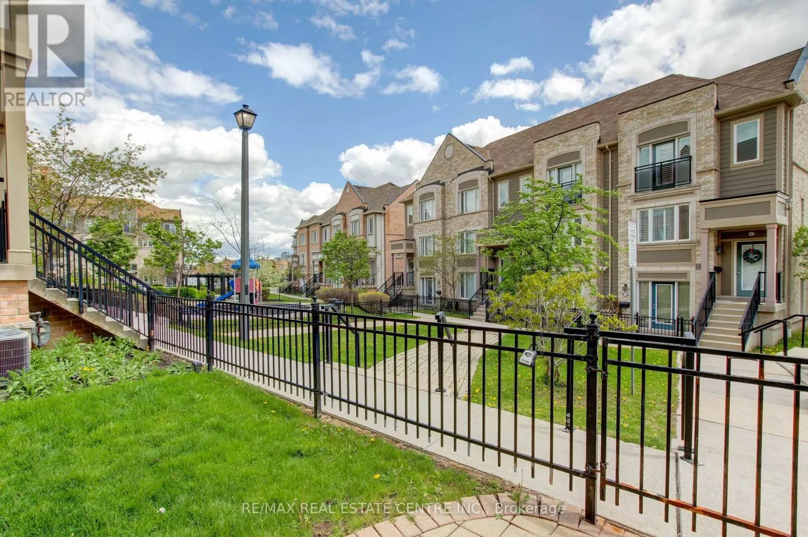 190 - 3050 ERIN CENTRE BOULEVARD