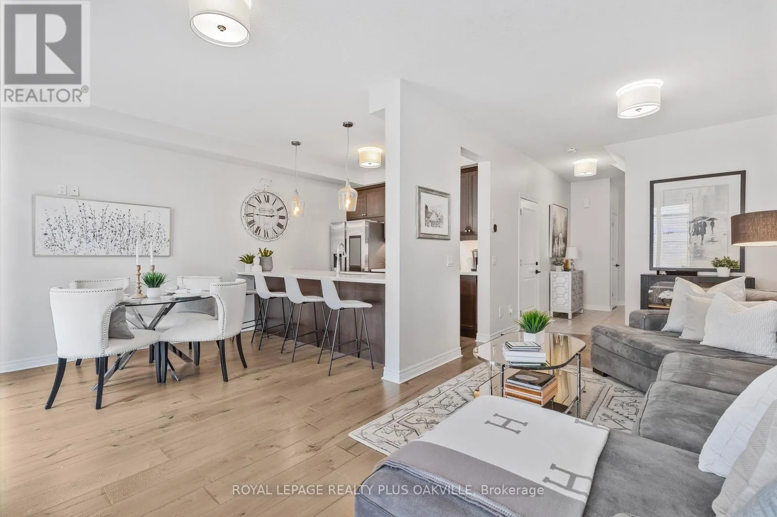 19 - 2997 GLOVER LANE