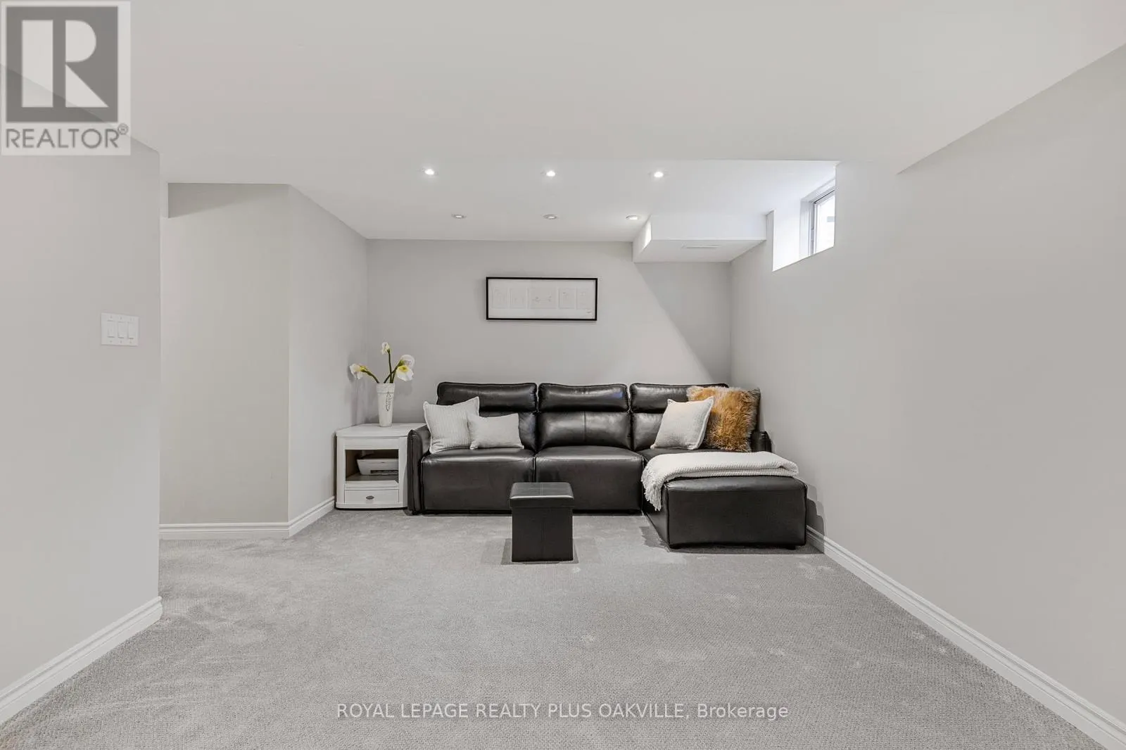 19 - 2997 GLOVER LANE