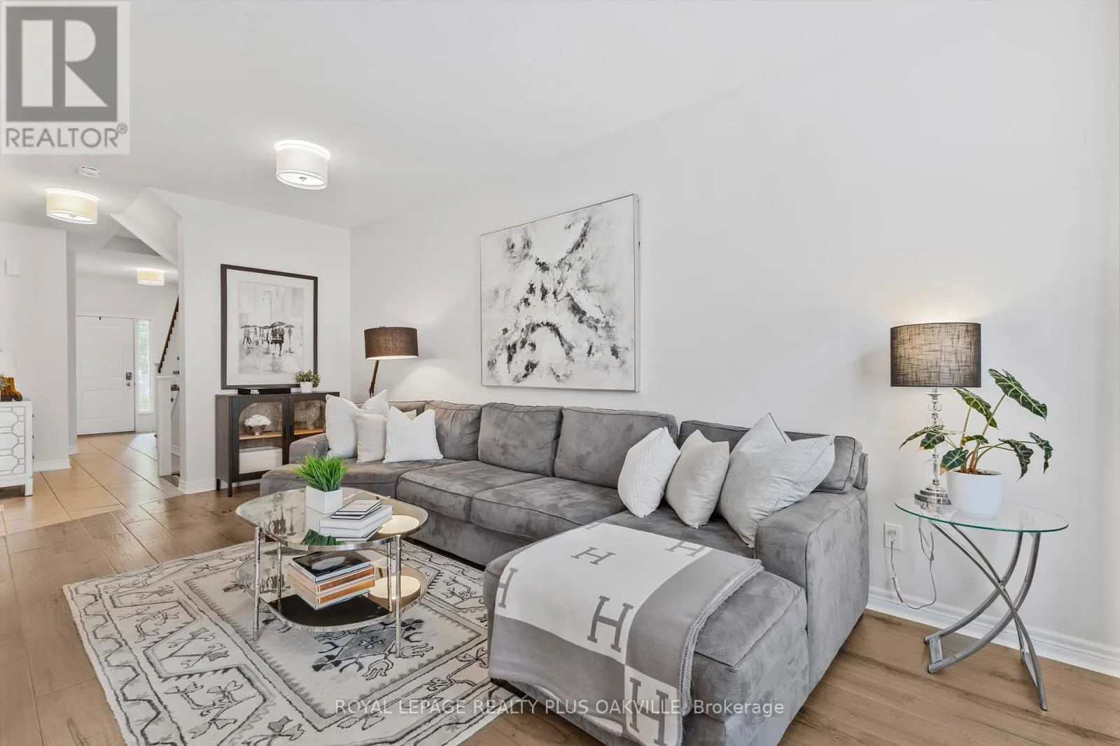19 - 2997 GLOVER LANE