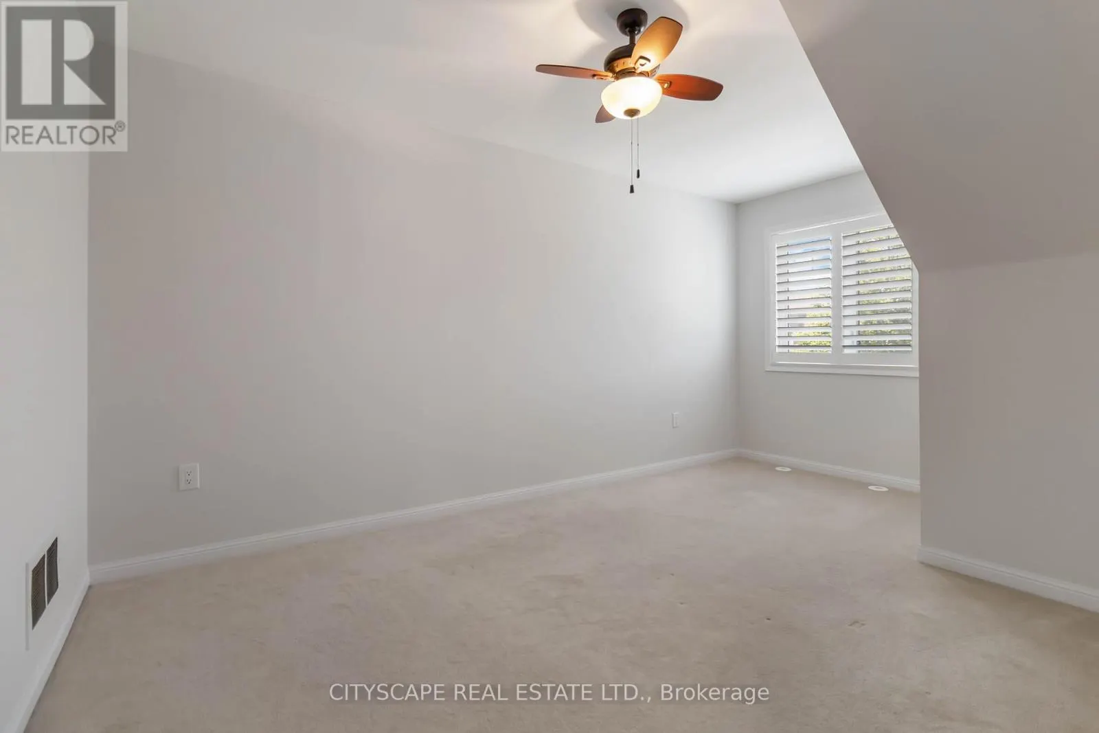 256 WHETHAM HEIGHTS