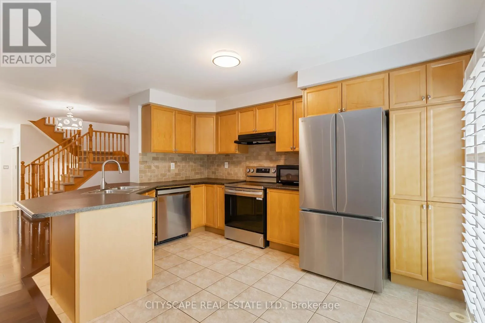256 WHETHAM HEIGHTS