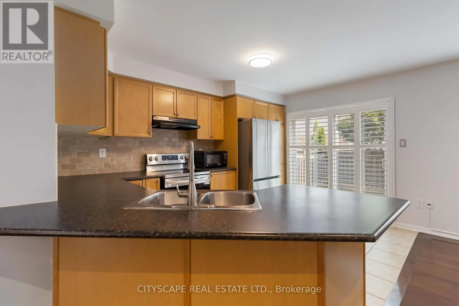 256 WHETHAM HEIGHTS