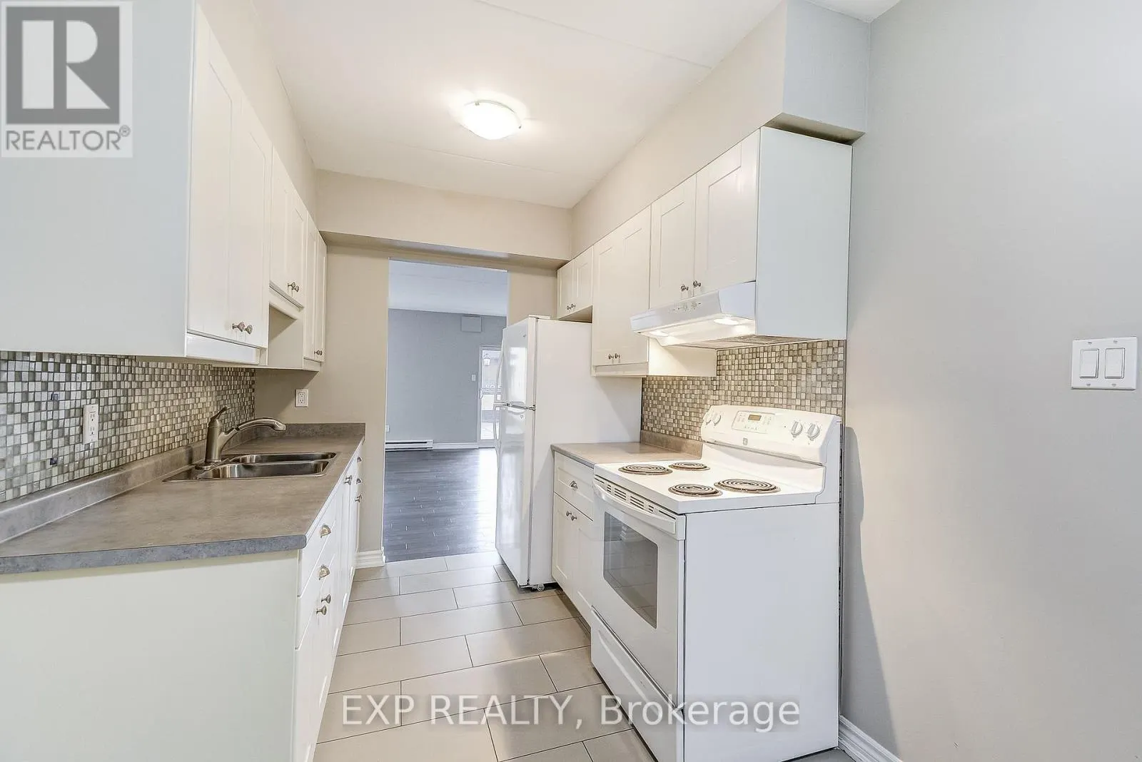 1 - 11 COURT STREET N