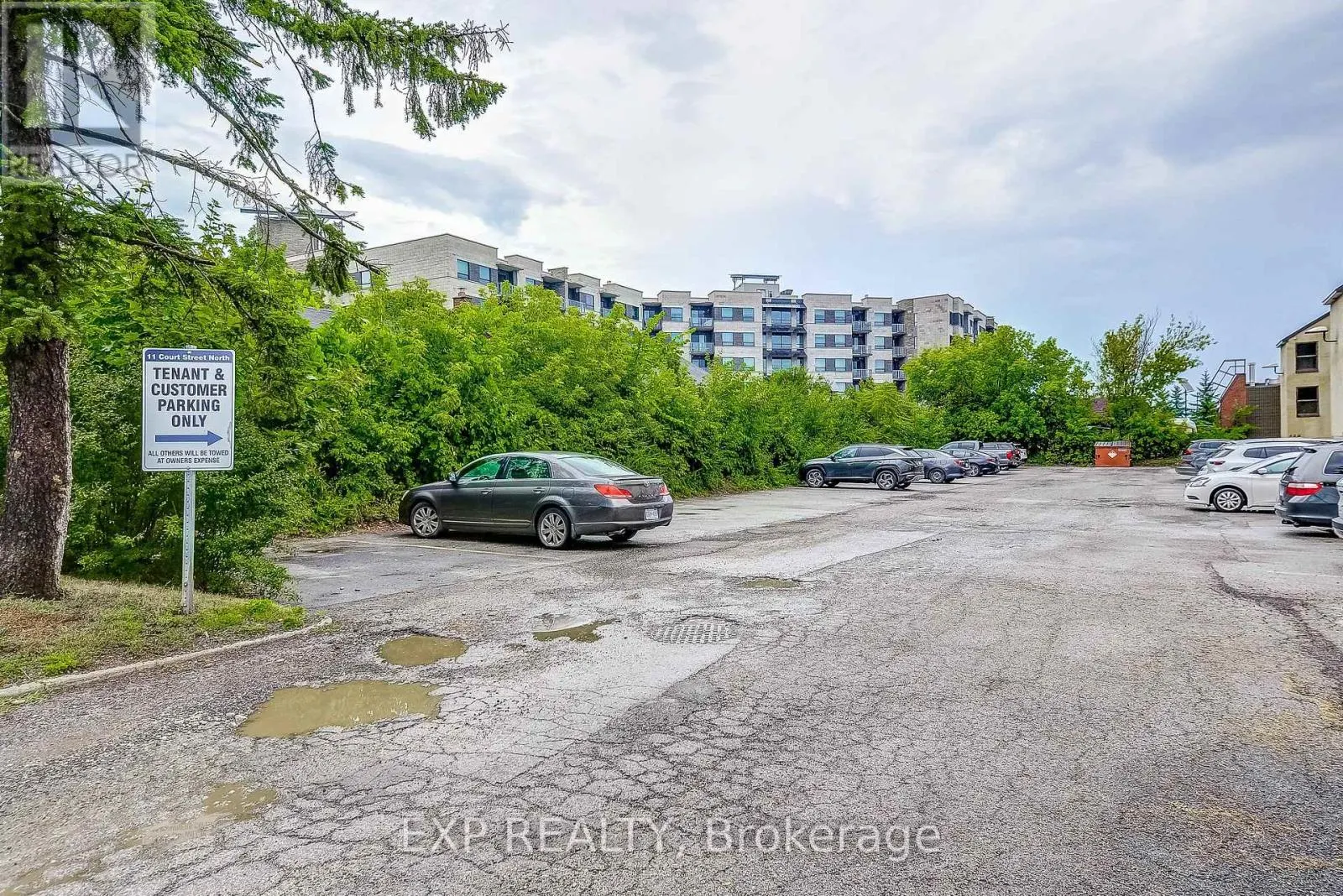 1 - 11 COURT STREET N