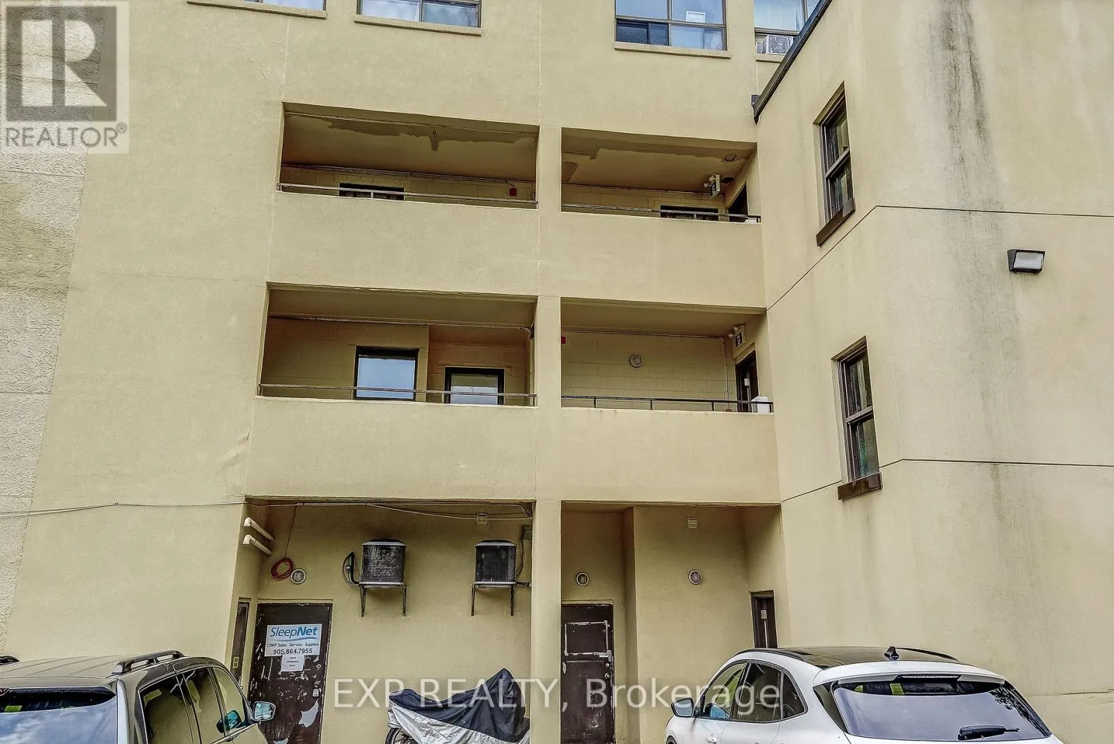 6 - 11 COURT STREET N