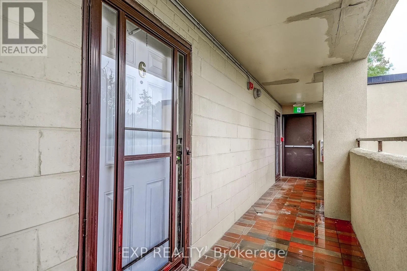 6 - 11 COURT STREET N
