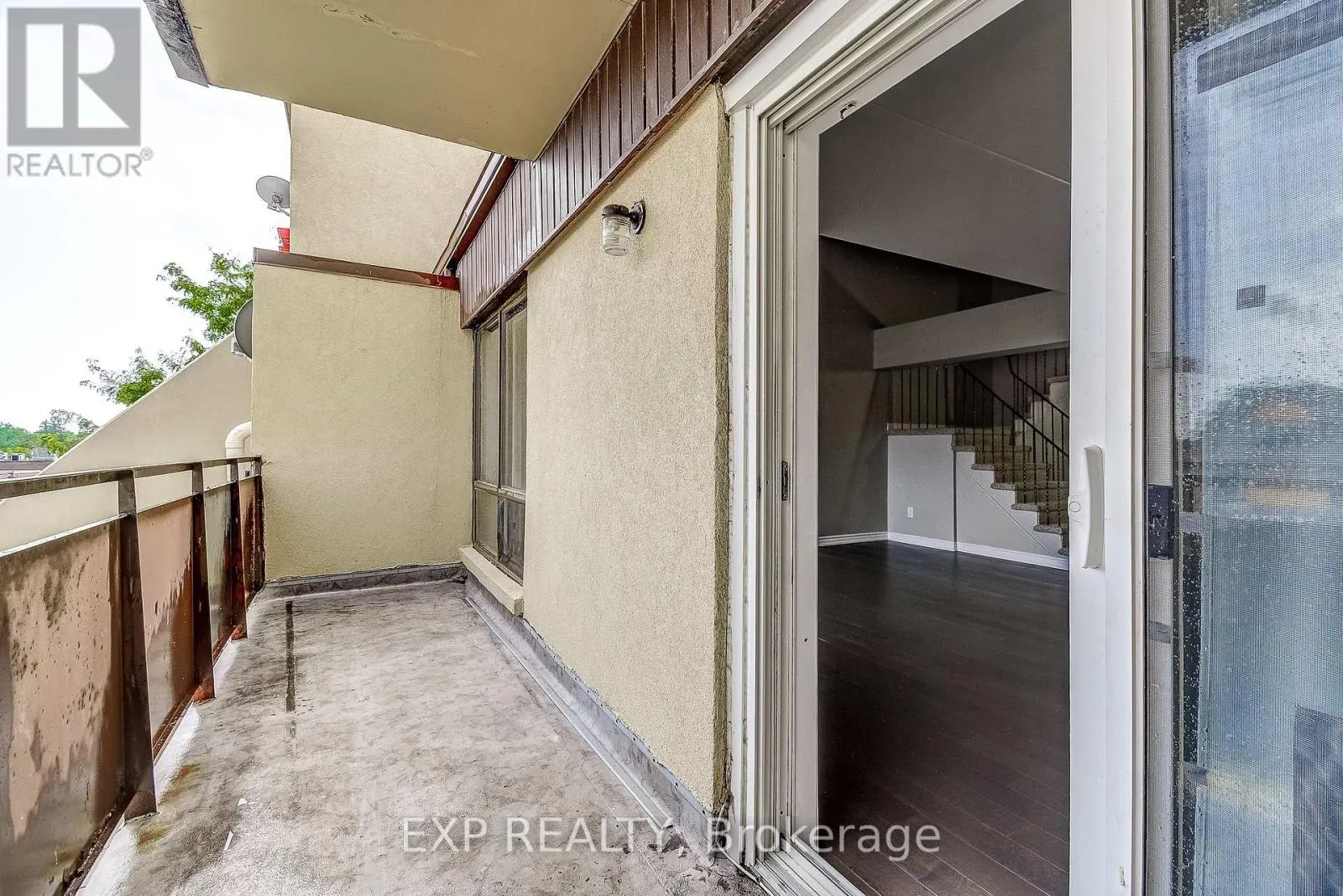 6 - 11 COURT STREET N
