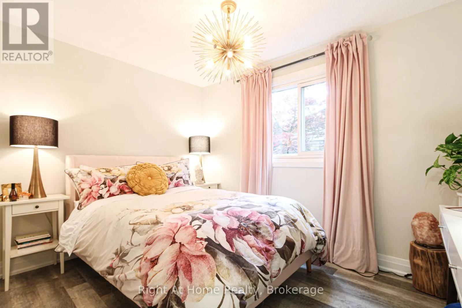 2495 SNOWHILL COURT