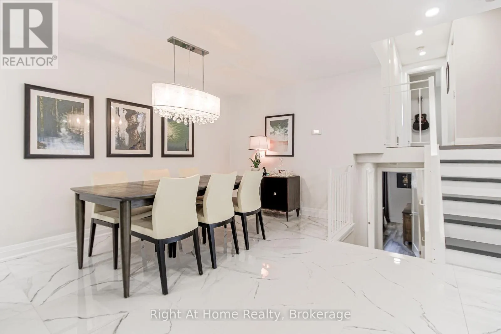 2495 SNOWHILL COURT