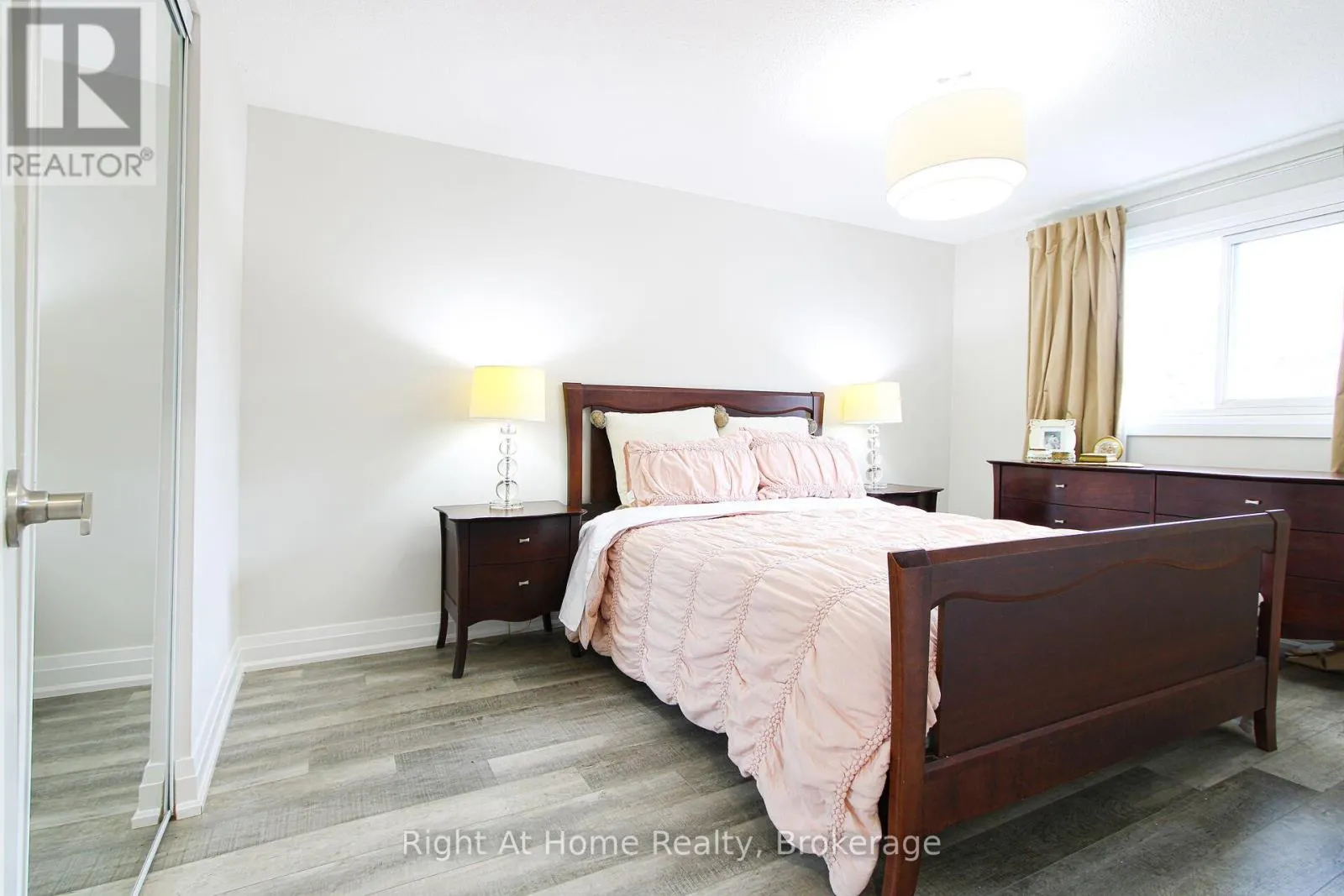 2495 SNOWHILL COURT