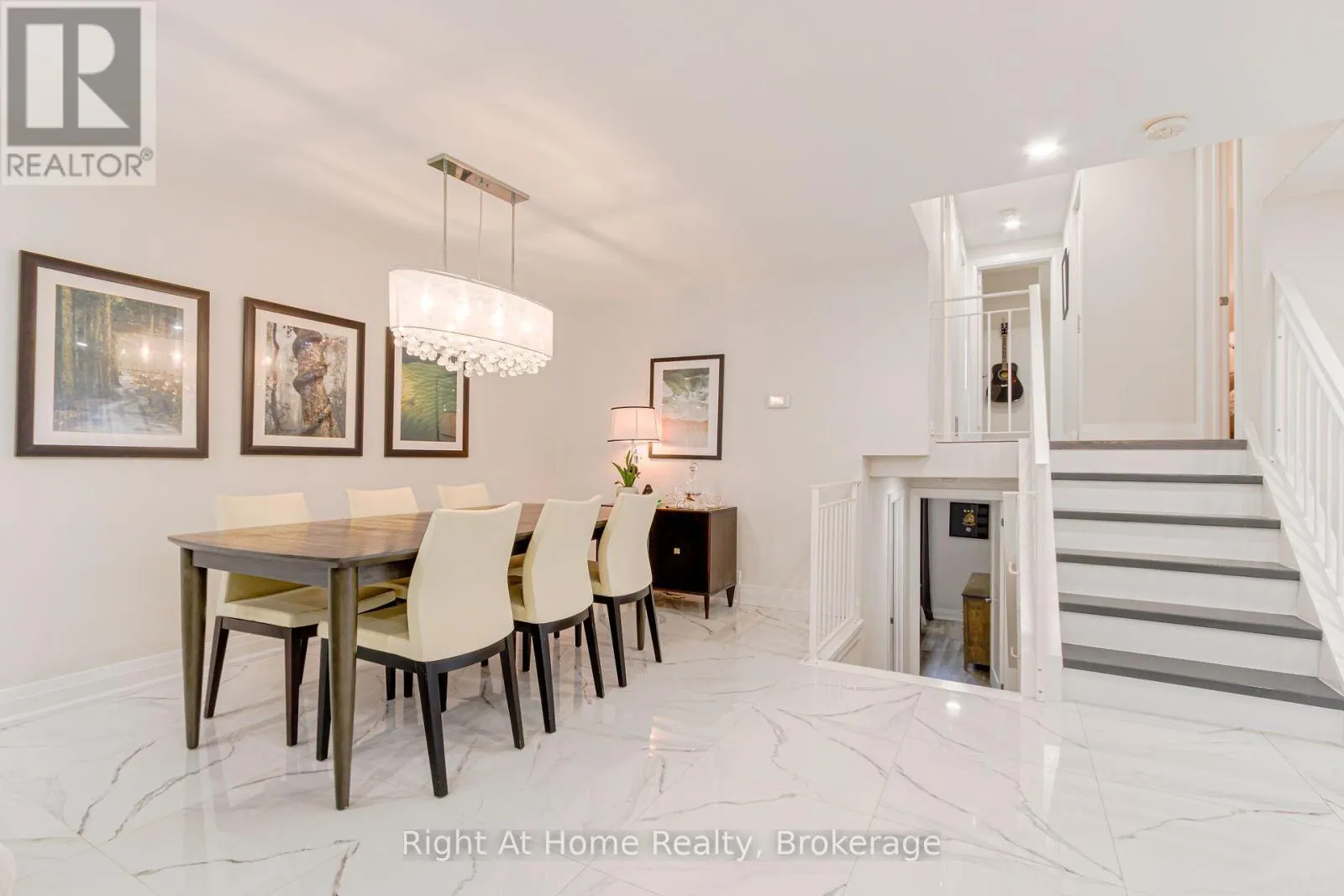 2495 SNOWHILL COURT