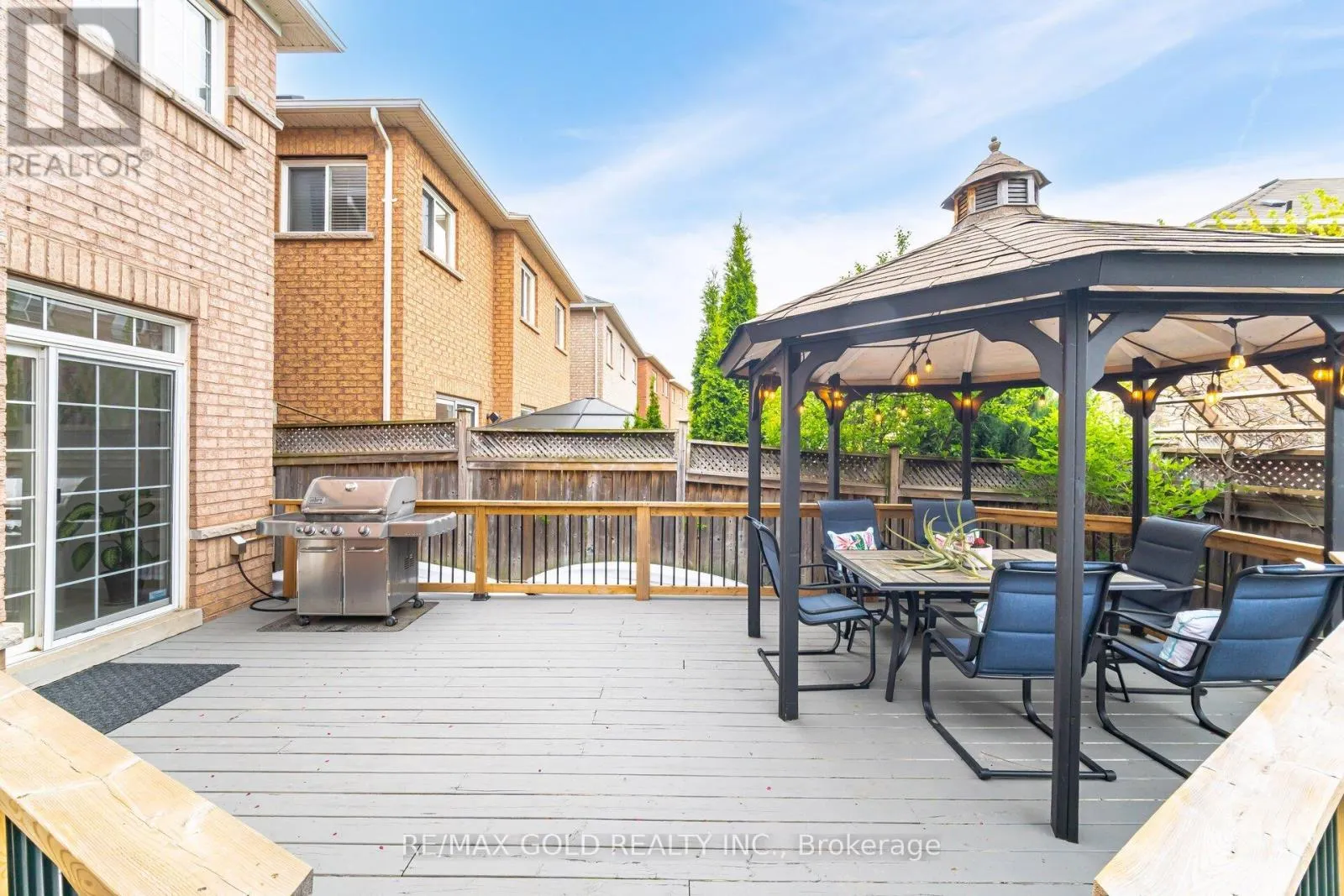 16 LARKBERRY ROAD