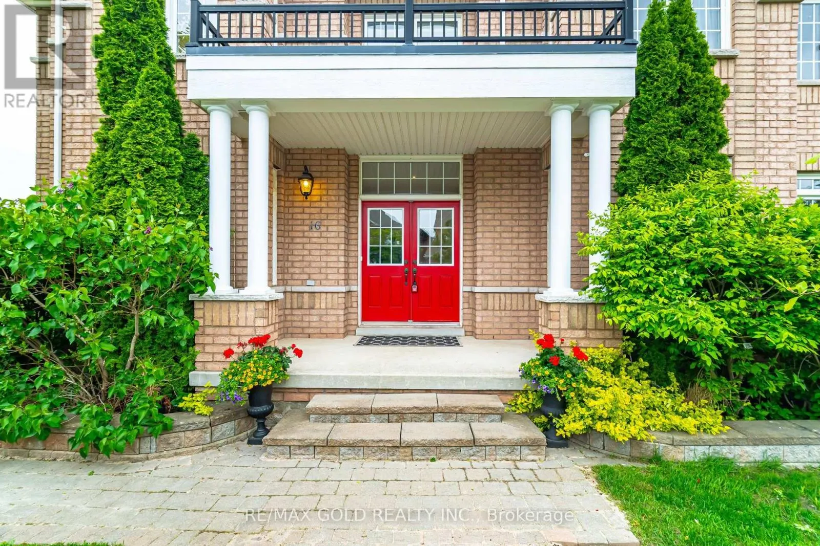 16 LARKBERRY ROAD
