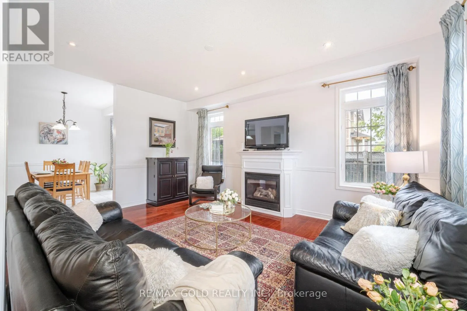 16 LARKBERRY ROAD