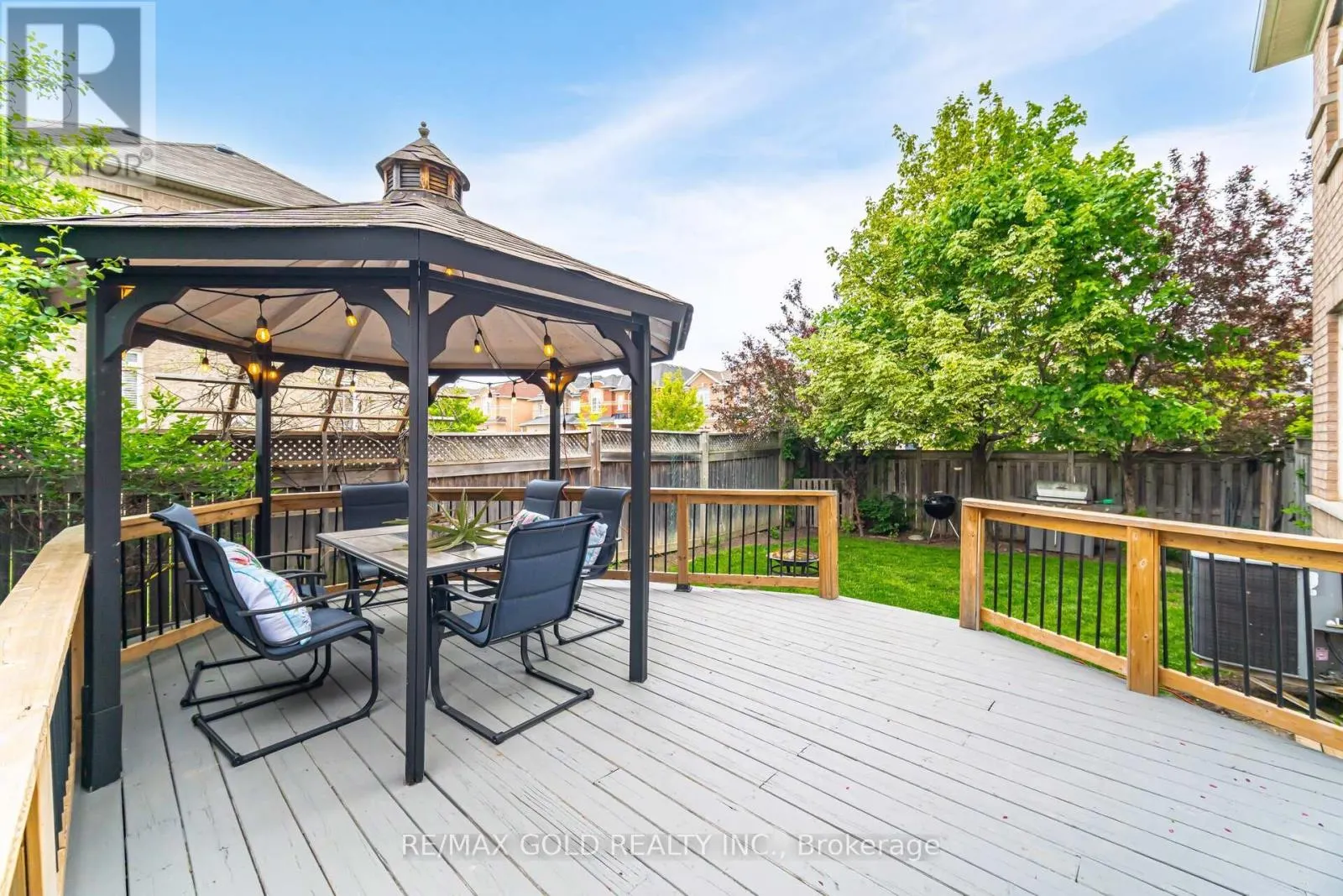 16 LARKBERRY ROAD