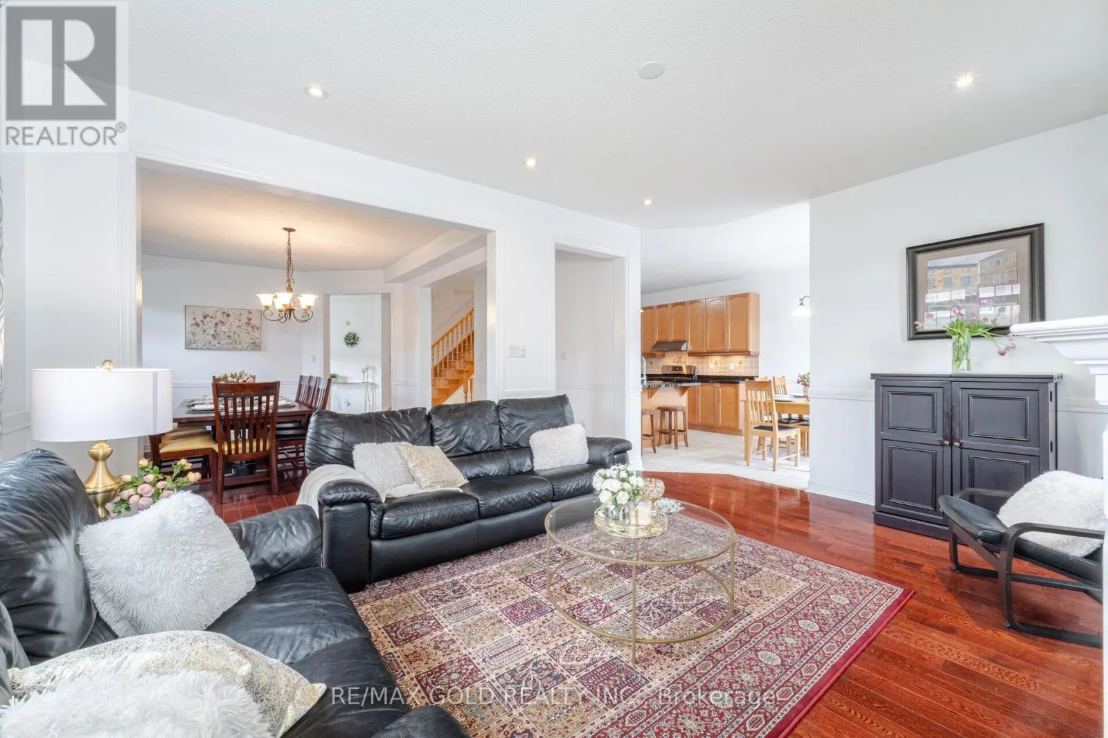 16 LARKBERRY ROAD
