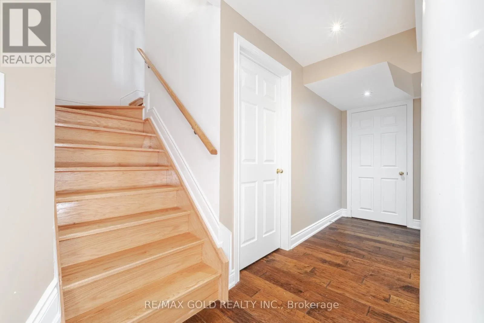 16 LARKBERRY ROAD