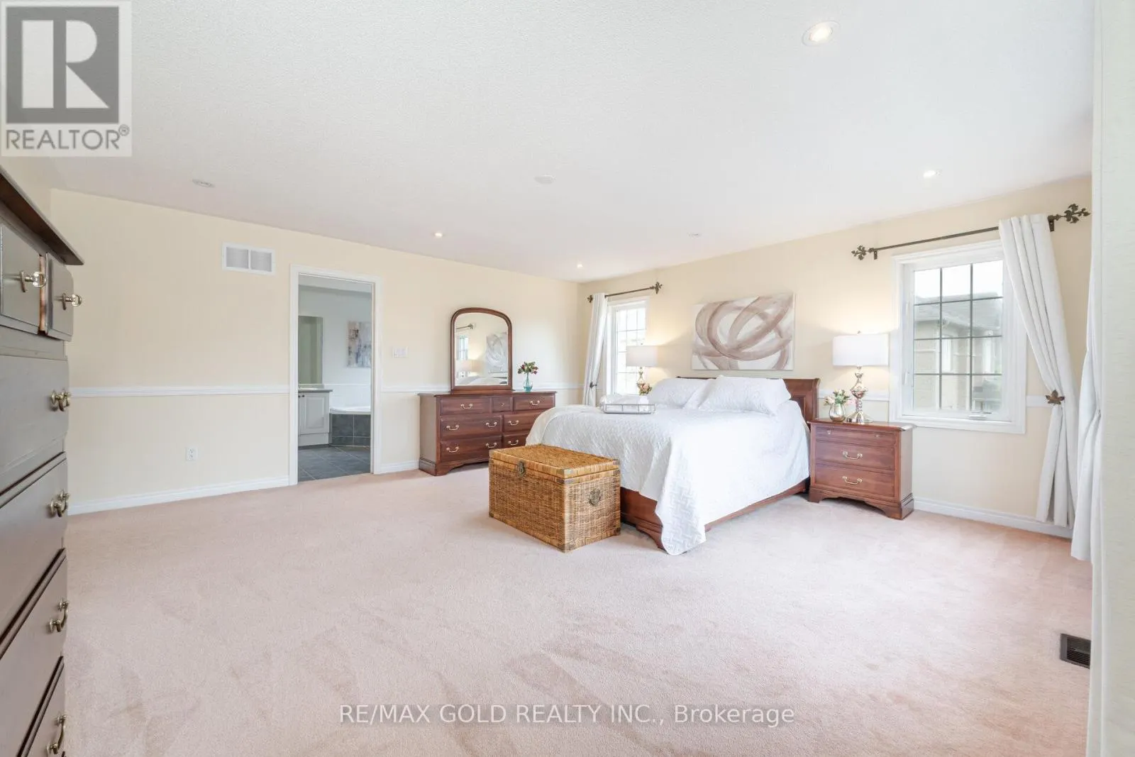 16 LARKBERRY ROAD