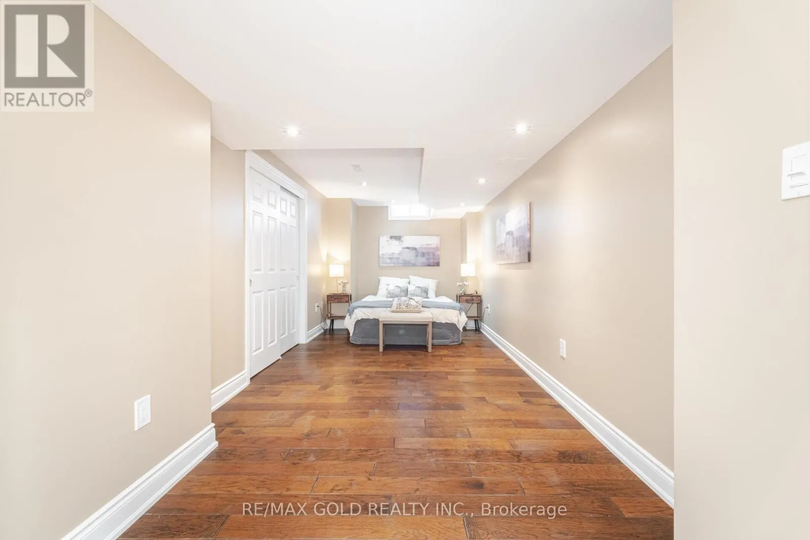 16 LARKBERRY ROAD