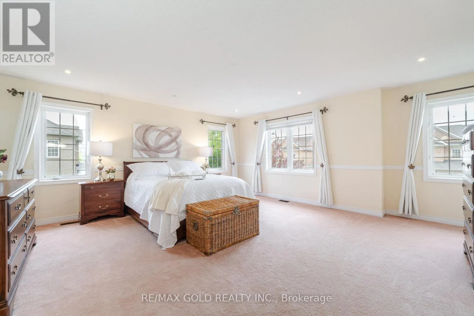 16 LARKBERRY ROAD