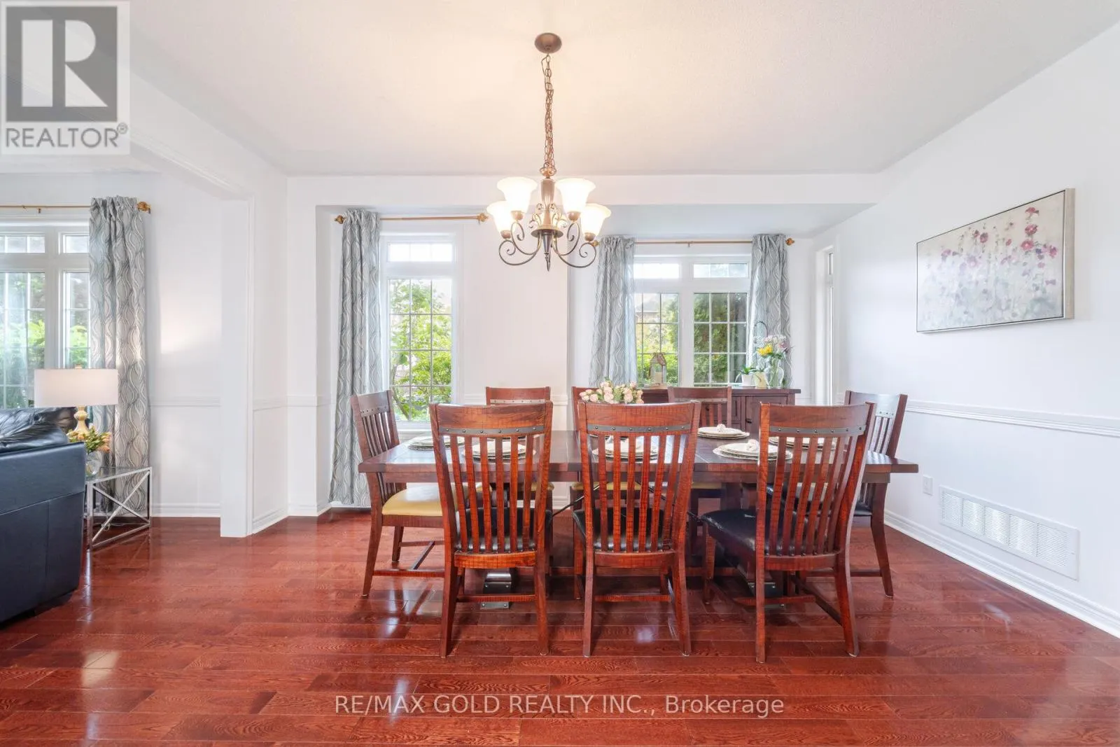 16 LARKBERRY ROAD