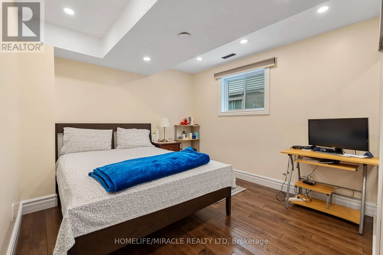 4216 SUNFLOWER DRIVE