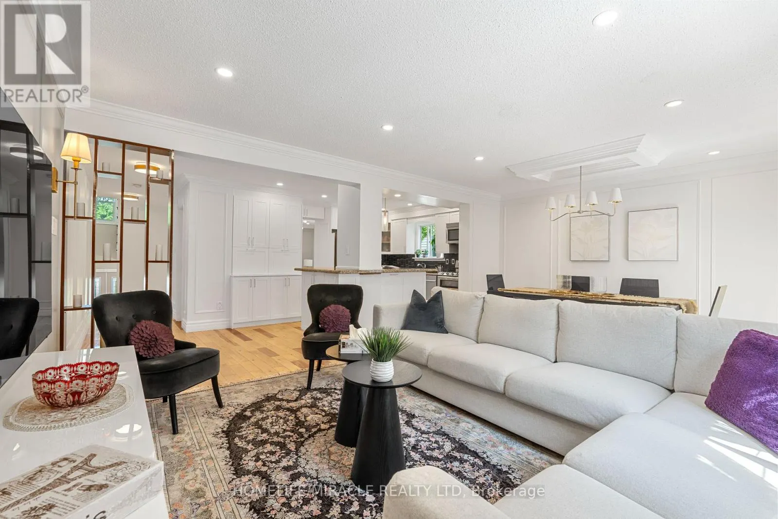 4216 SUNFLOWER DRIVE