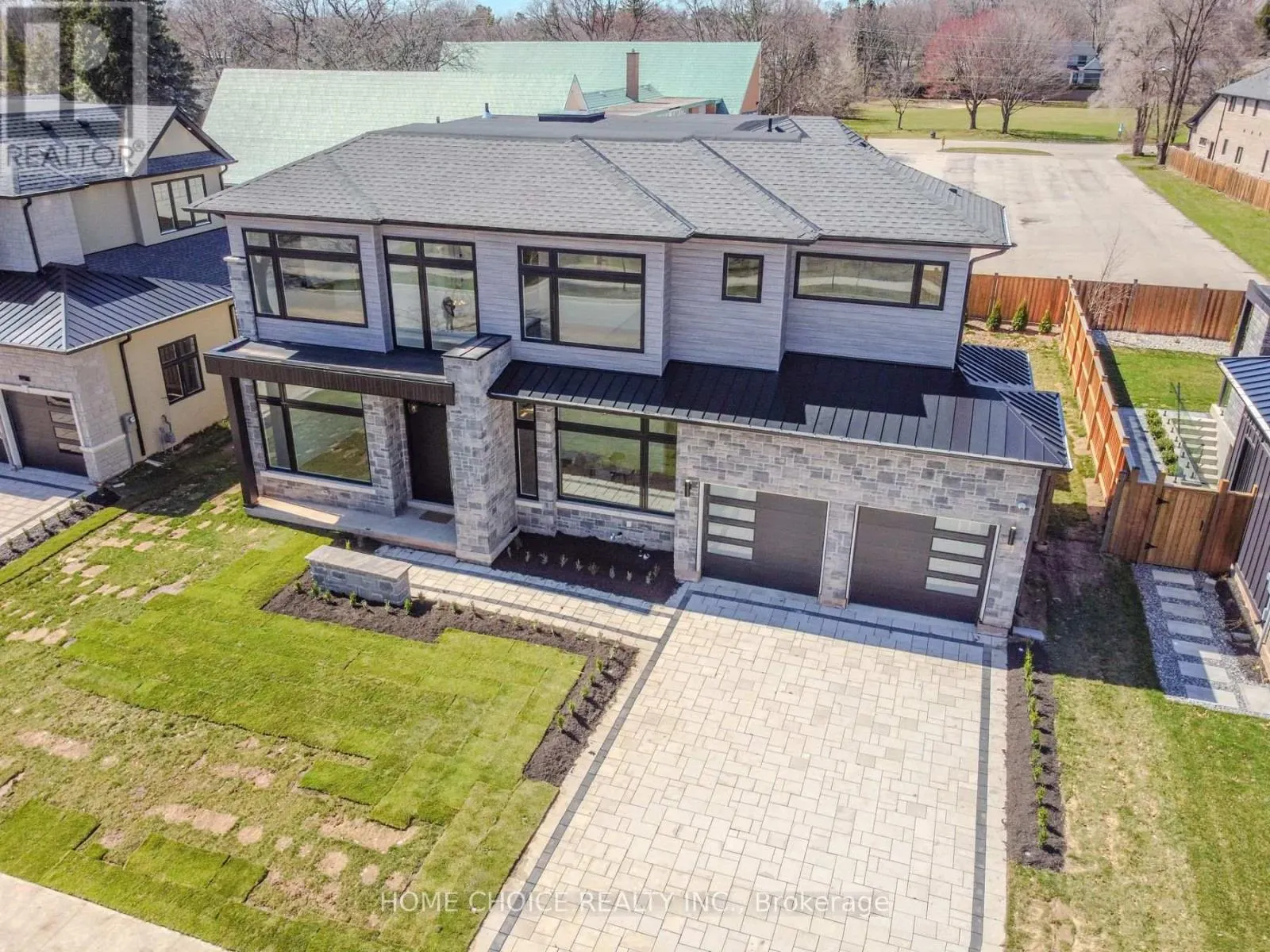 310 TUCK DRIVE