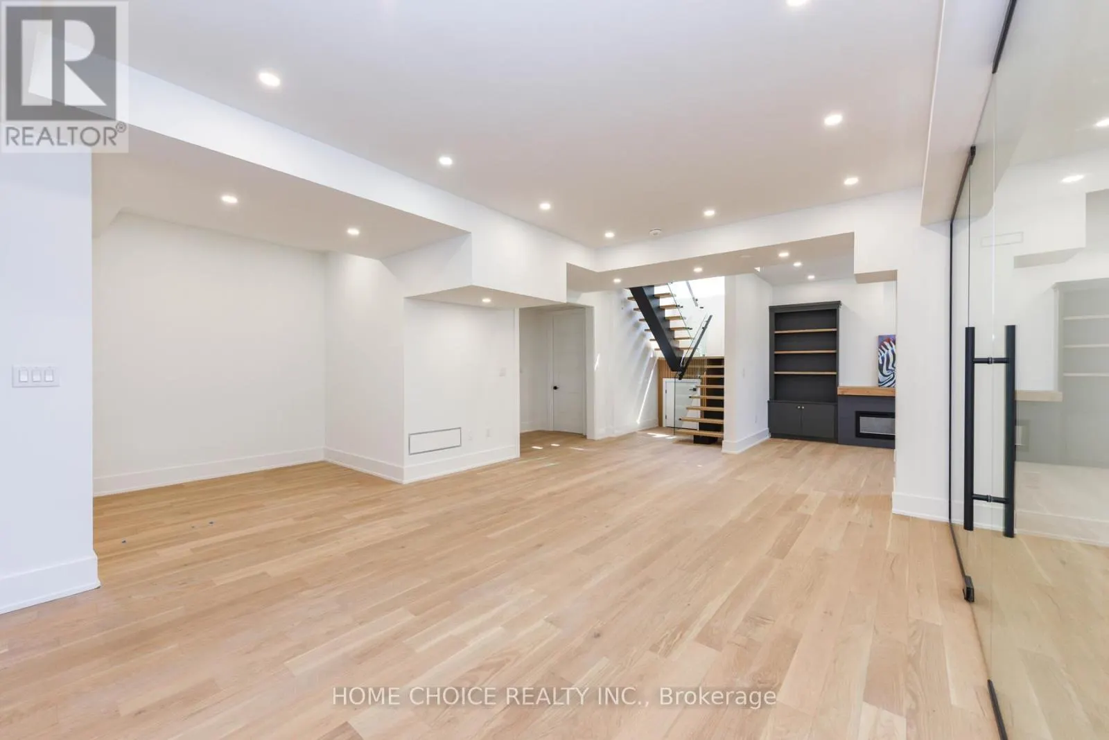 310 TUCK DRIVE