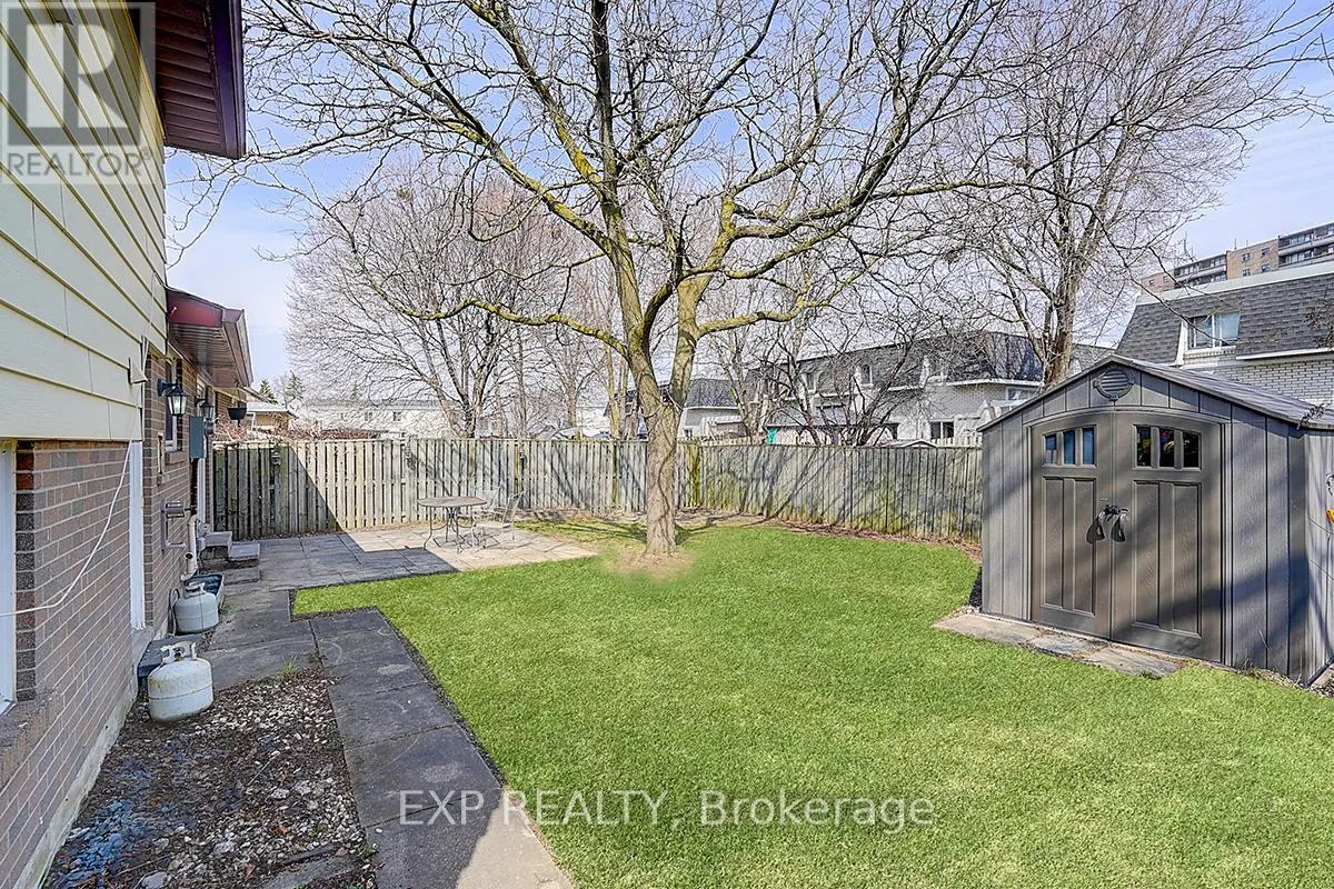 11 TULLAMORE ROAD