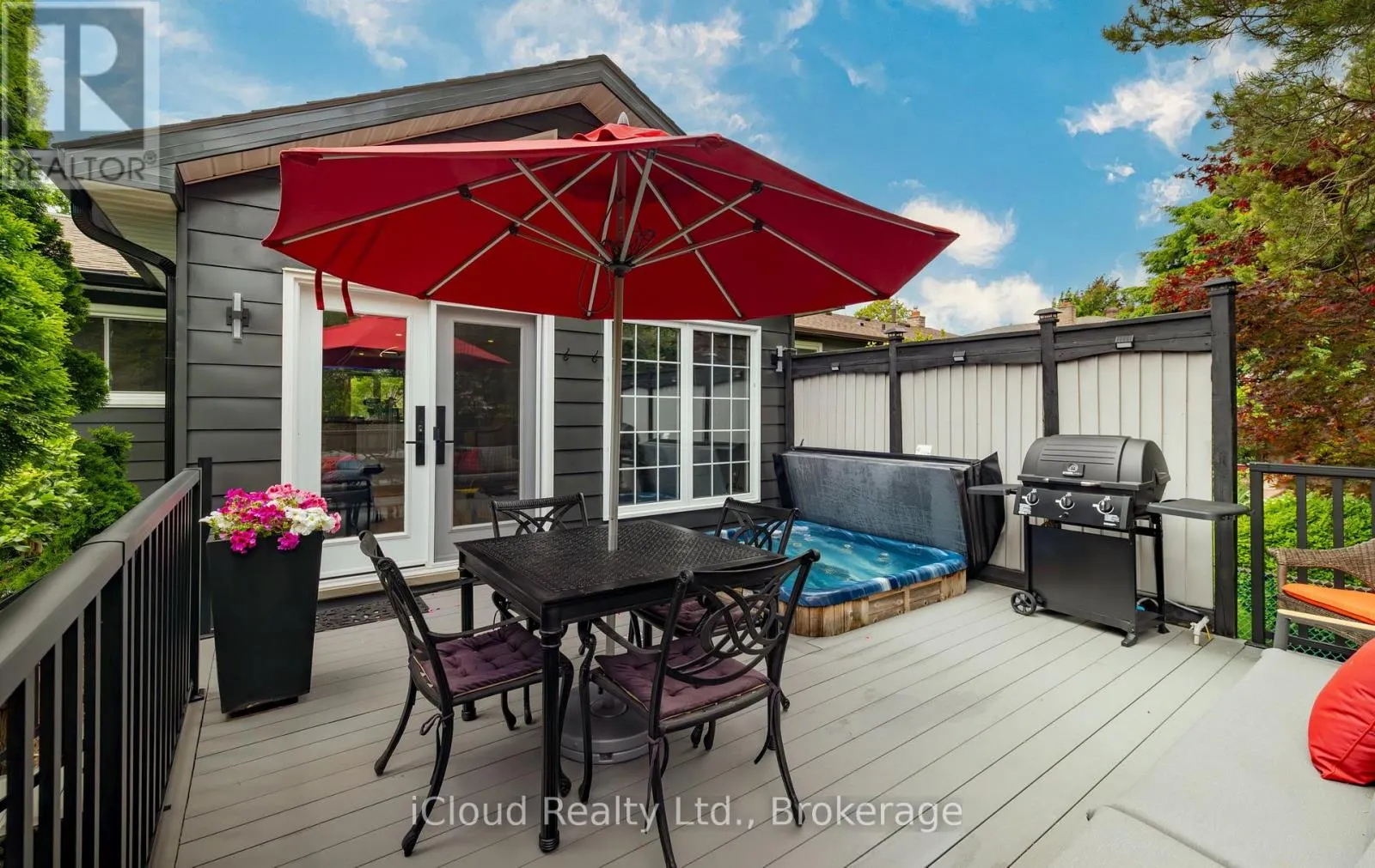 2183 SANDRINGHAM DRIVE