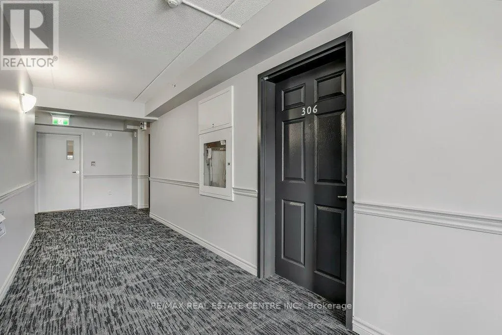 306 - 1370 MAIN STREET E