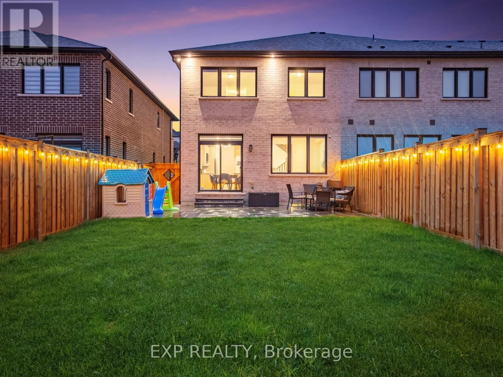 1476 ROSE WAY