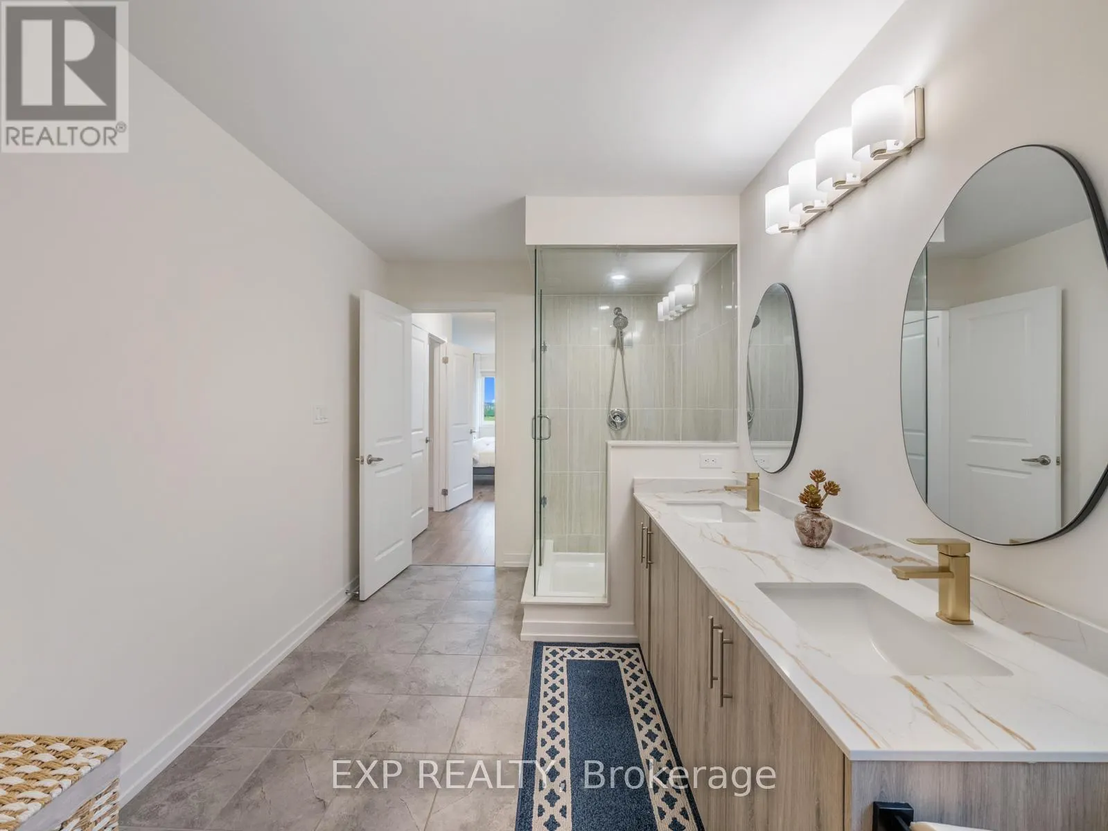 1476 ROSE WAY