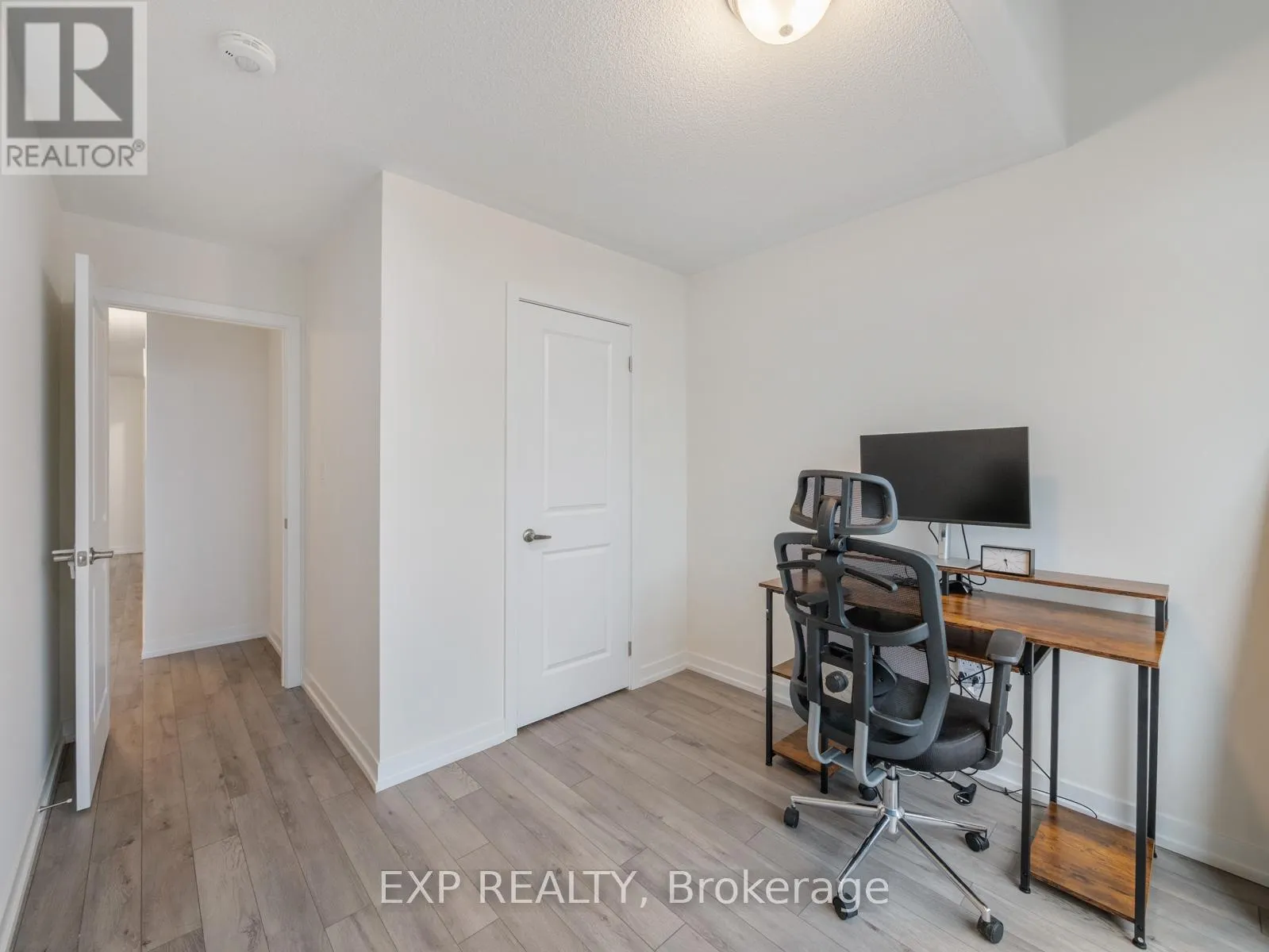 1476 ROSE WAY