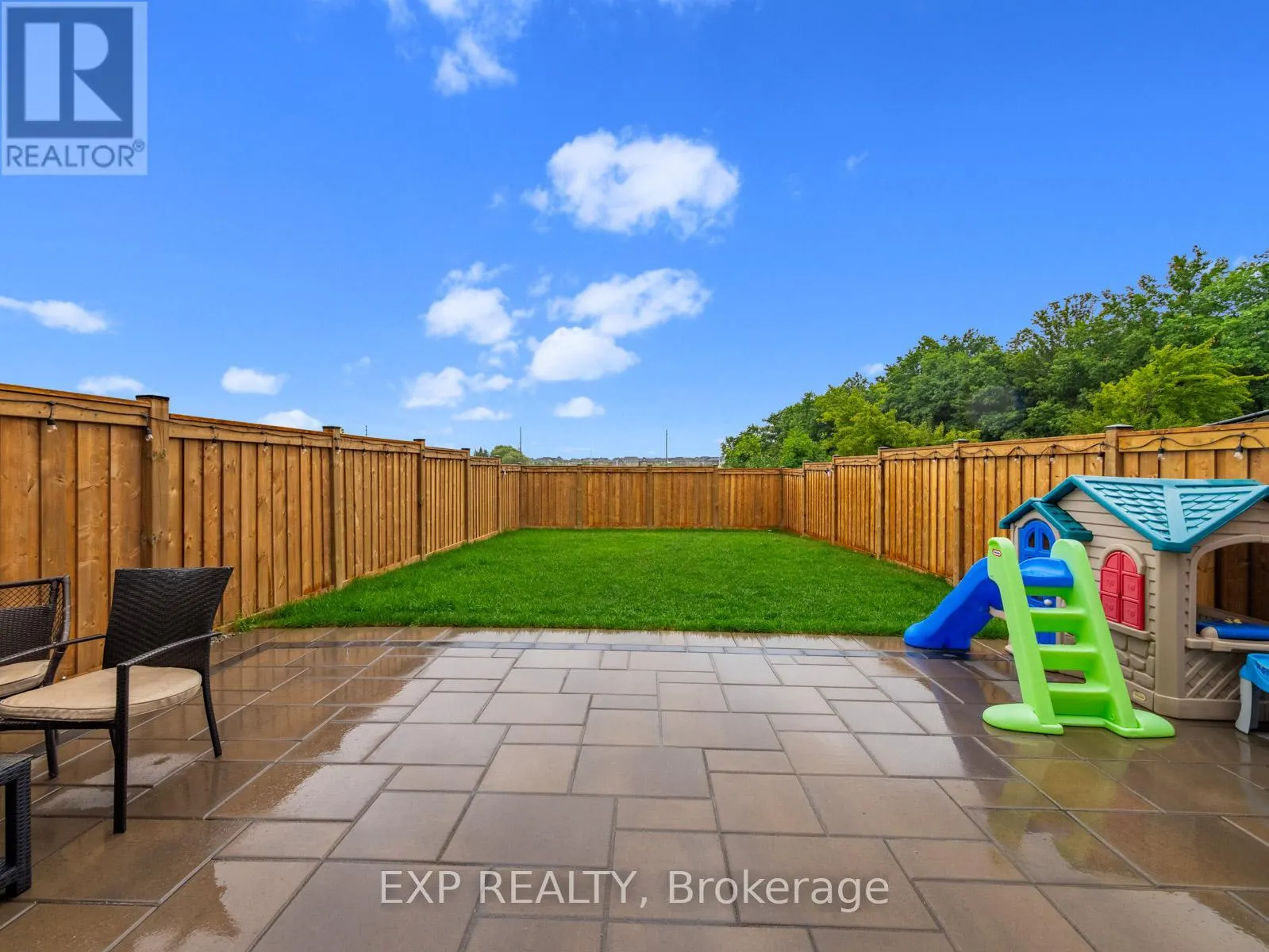 1476 ROSE WAY