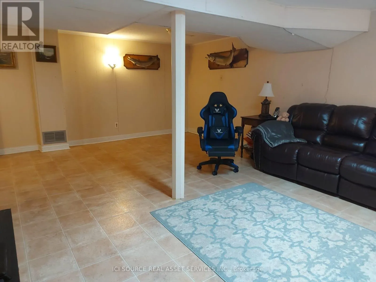 195 RIDGE ROAD